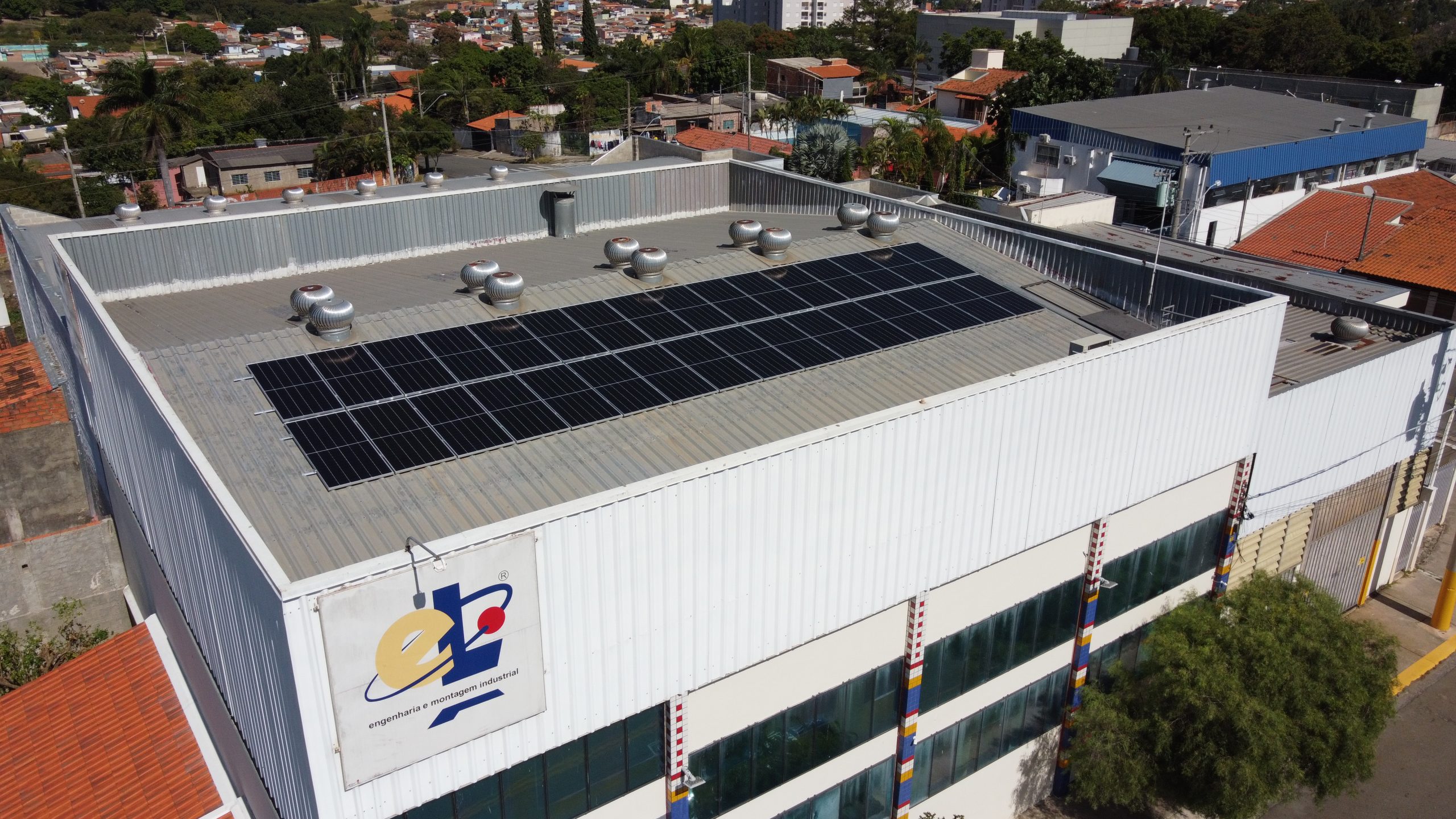 Leia mais sobre o artigo Sistema Industrial 15,04 kWp